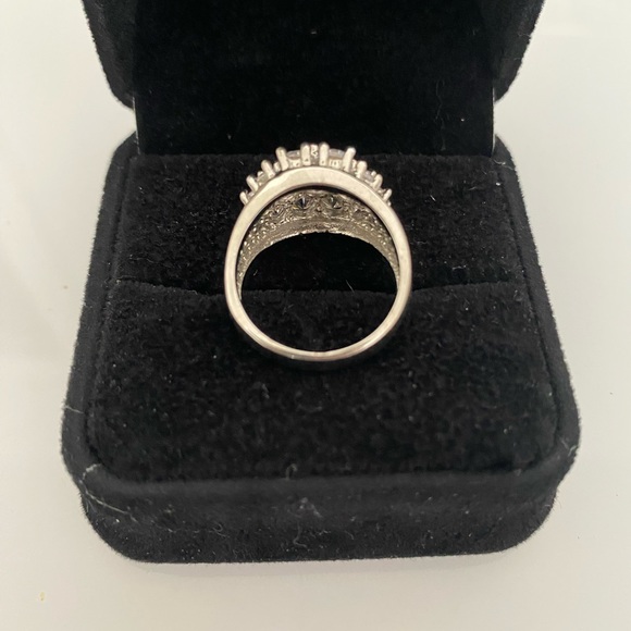 Vivah Fashion Ring - Picture 4 of 7